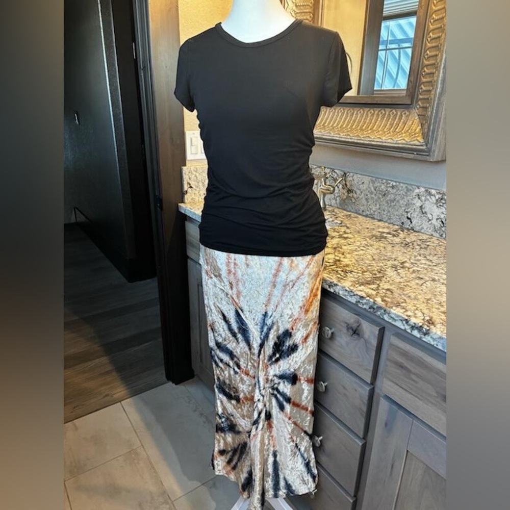 Free People Bali Serious Swagger Tie Dye Skirt Crushed Velvet! NWOT - Picture 4 of 10